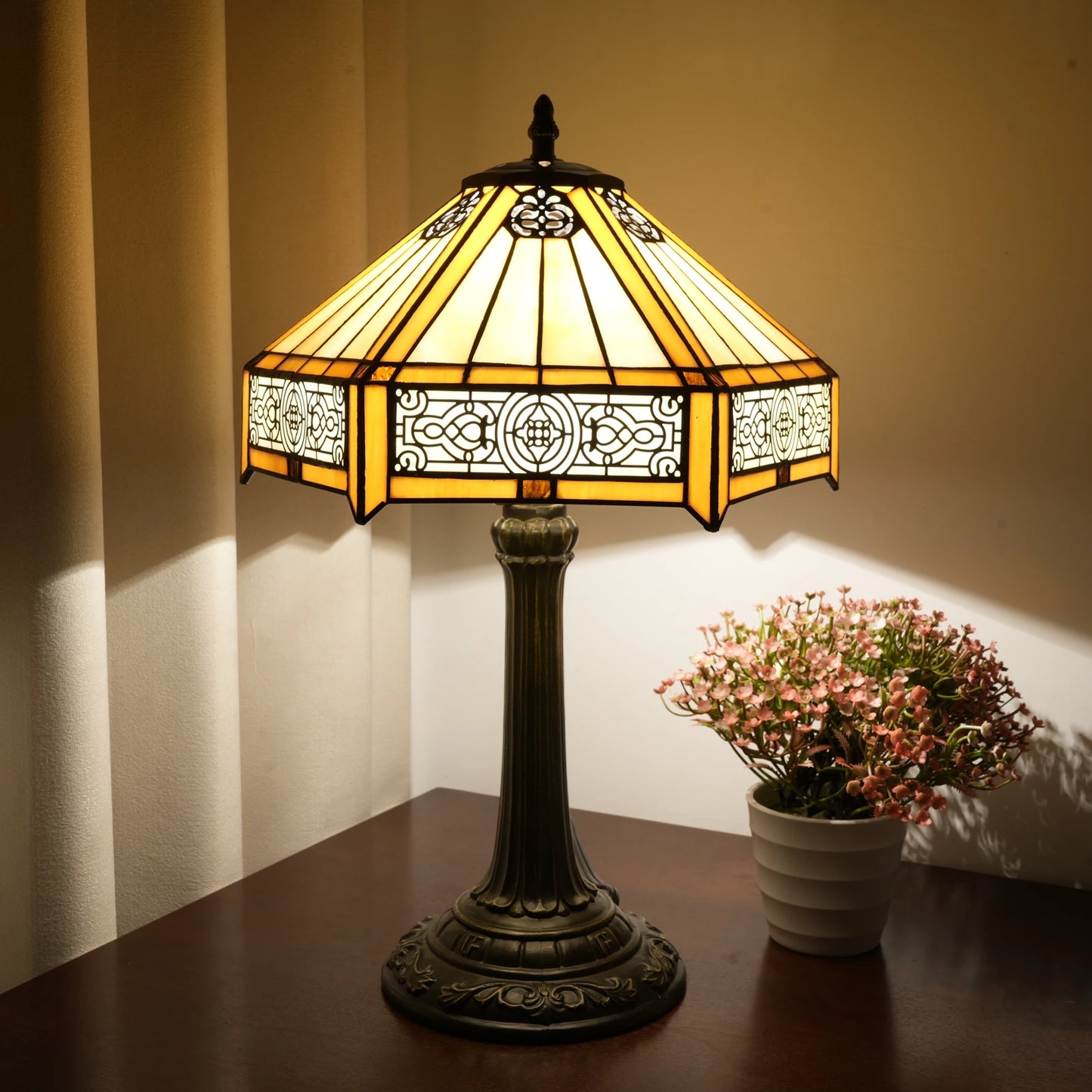 Modern Minimalist Hexagon Lamp for Bedside Bedroom or Office Book Room or Living Room Table Lamp Tiffany Glass Retro Desk Light